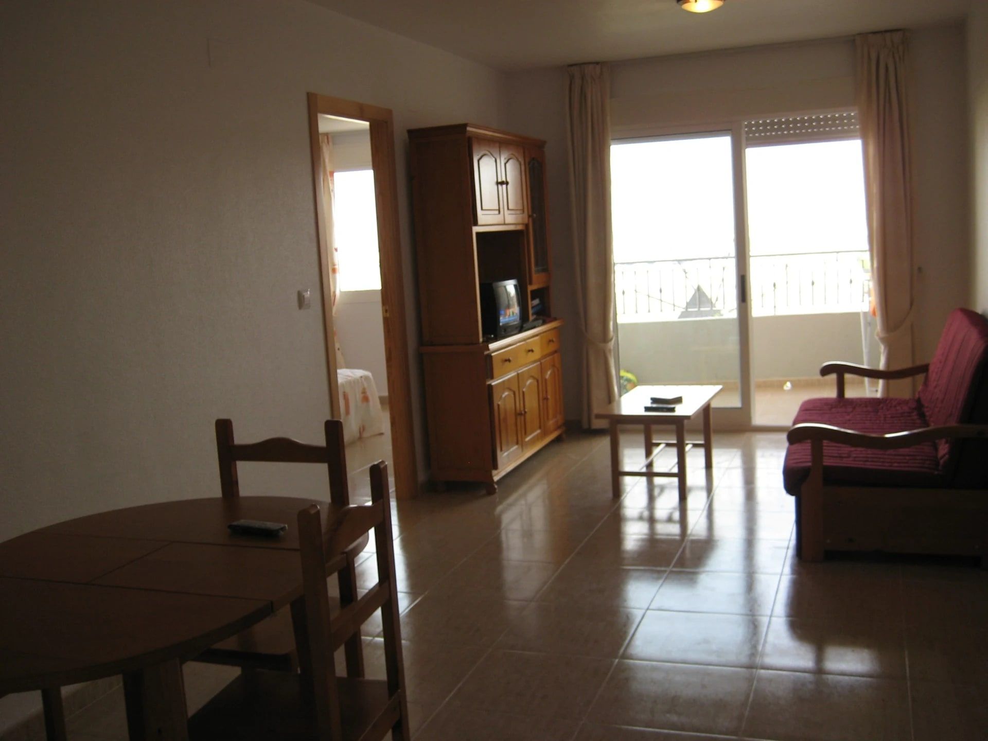 Salón comedor de Artemisa con salida a la terraza