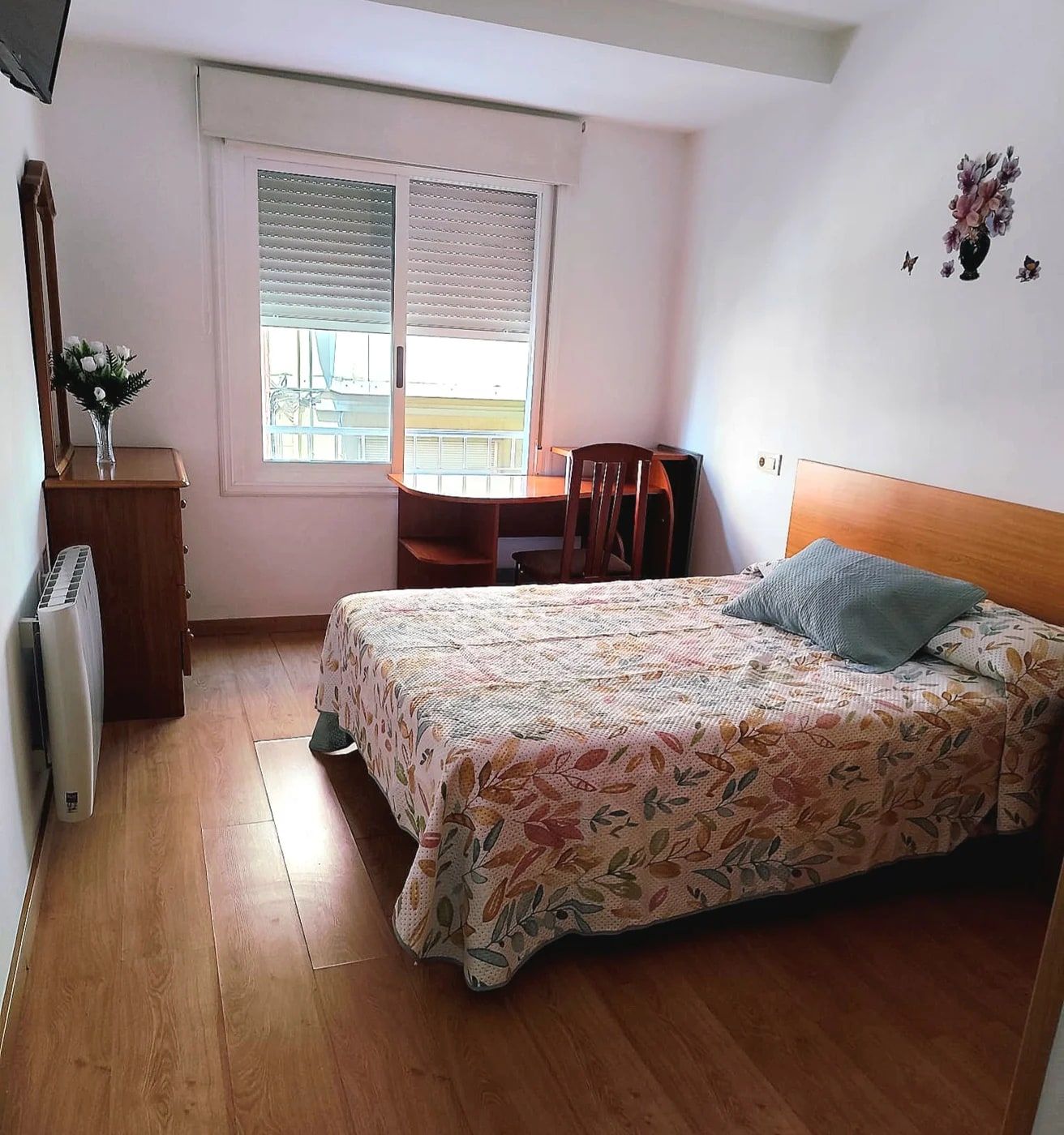 Otra vista de la habitación de Granja 6
