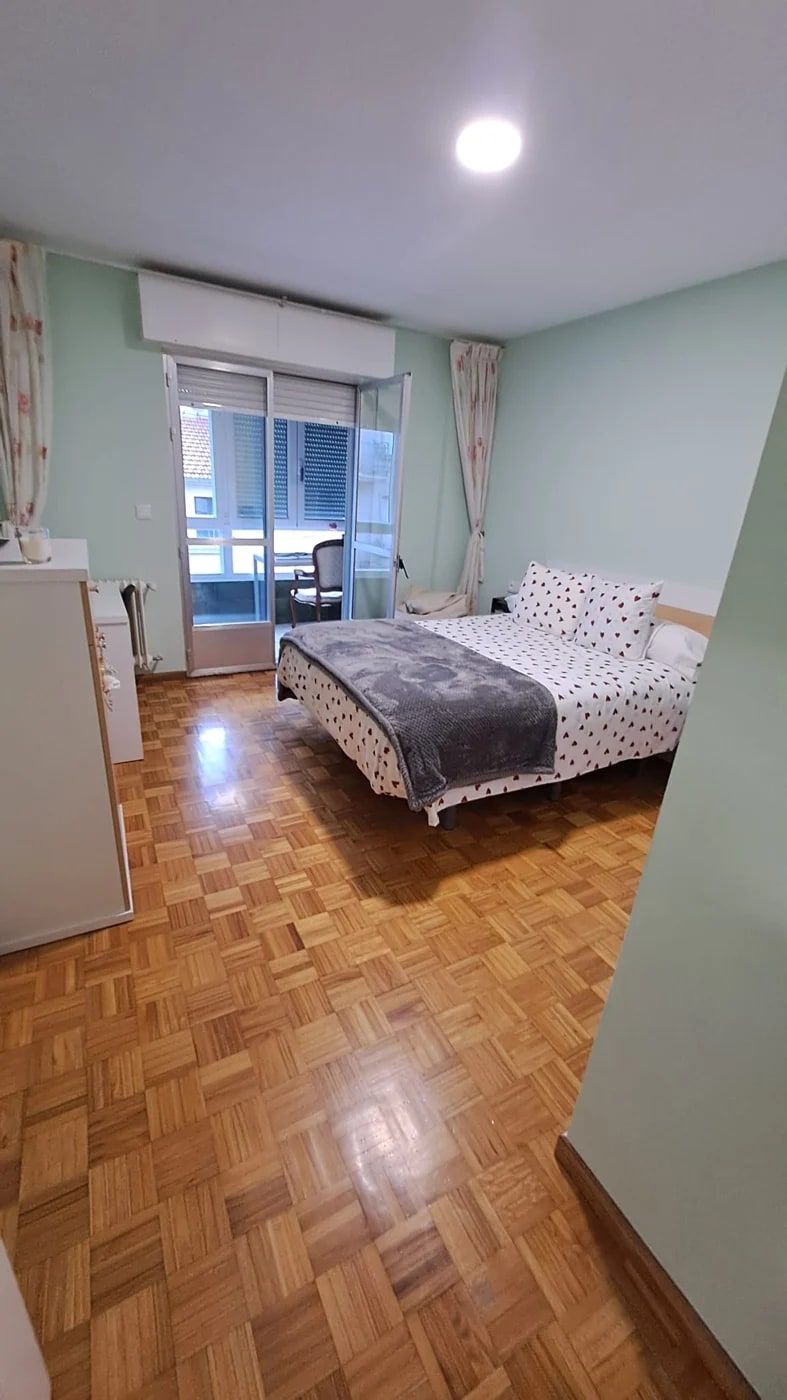 Habitación de Granja 8 con cama de matrimonio